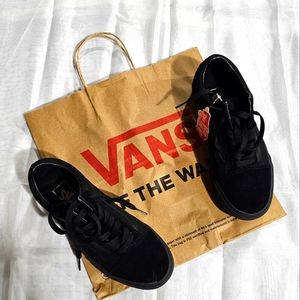 VANS Unisex M6/ W 7.5 Black on Black Old Skool Stackform Sneaker